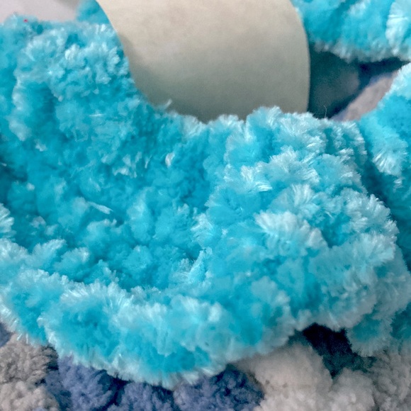 Fuzzy Chenille Scrunchies Camouflage Camo Blue Gray White and Teal NEW Set of 2 - Picture 7 of 11